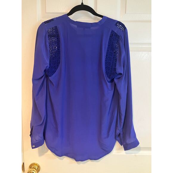 Daniel Rainn 100% Silk Blue Long Sleeve Blouse Open Crochet Detail Size S - Picture 3 of 8